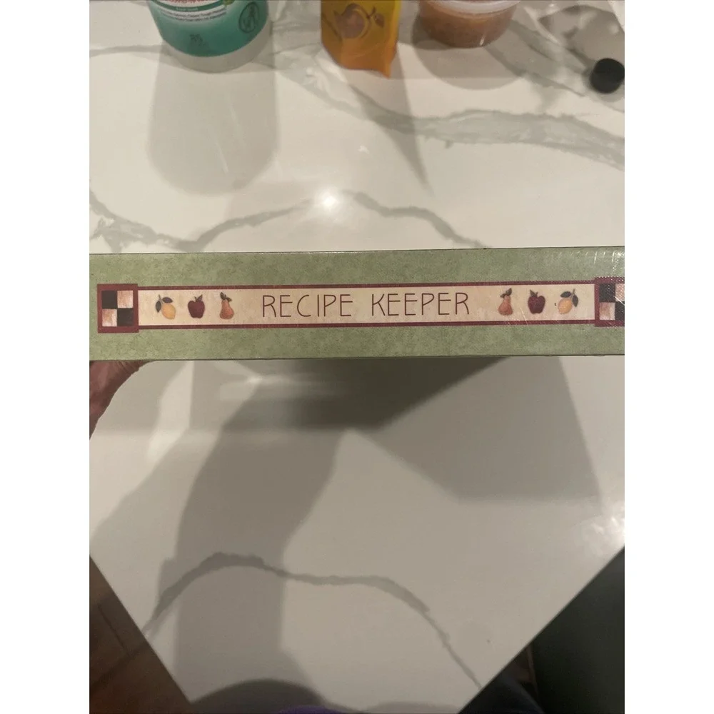 DEBBIE MUMM Deluxe Recipe Binder Like New‎ Pear Design 2008